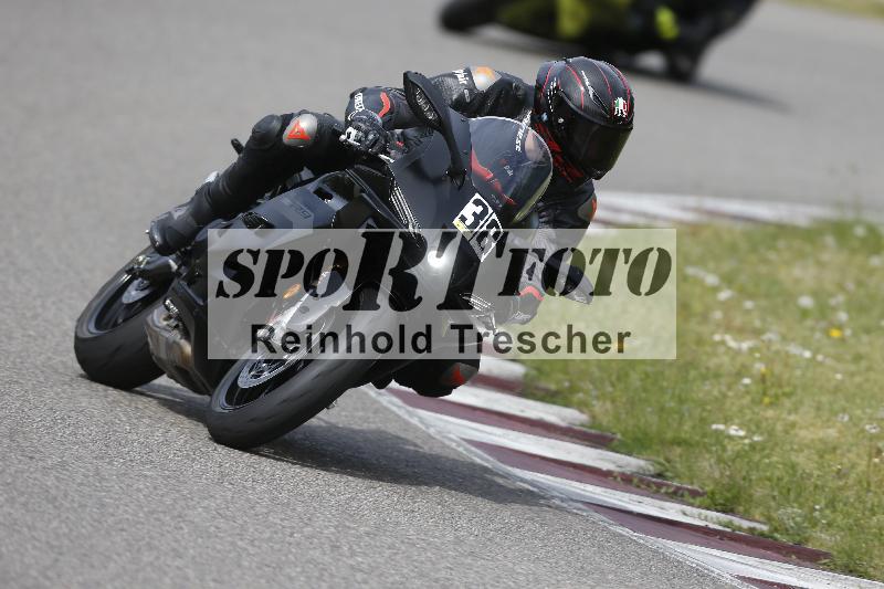 /10 20.04.2026  Pluess Moto Sport ADR/Freies Fahren/38